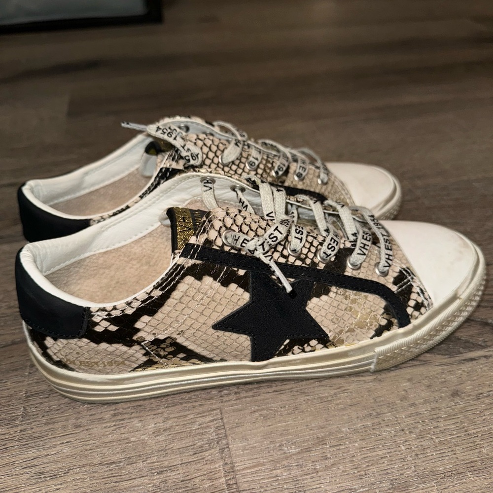 Vintage Havana alive sneakers